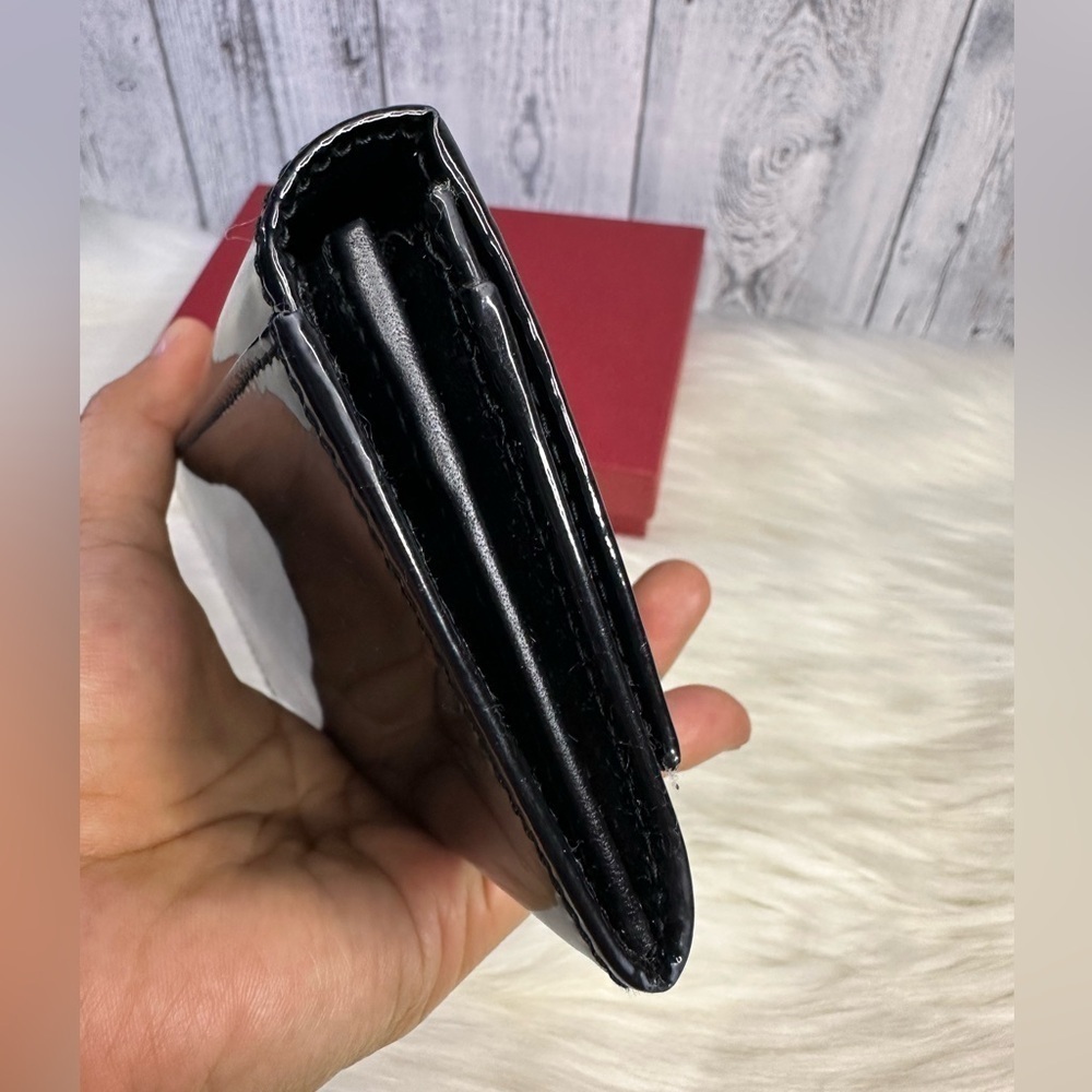 SALVATORE FERRAGAMO continental zip wallet in black - Picture 5 of 16
